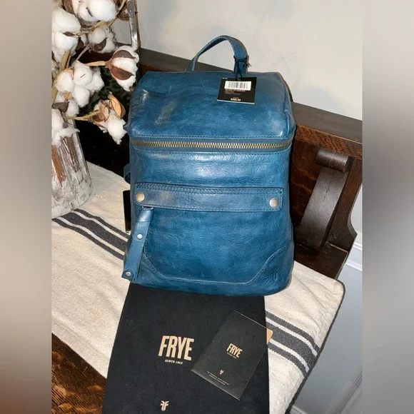 NWT Frye Melissa Zip Backpack Frye Melissa Zip Backpack | Mercari main image 2